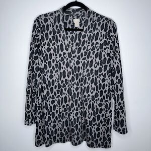 Chico’s Women’s Polished Cheetah Print Long Sleeve Tunic V Neck Size 2 (Large)